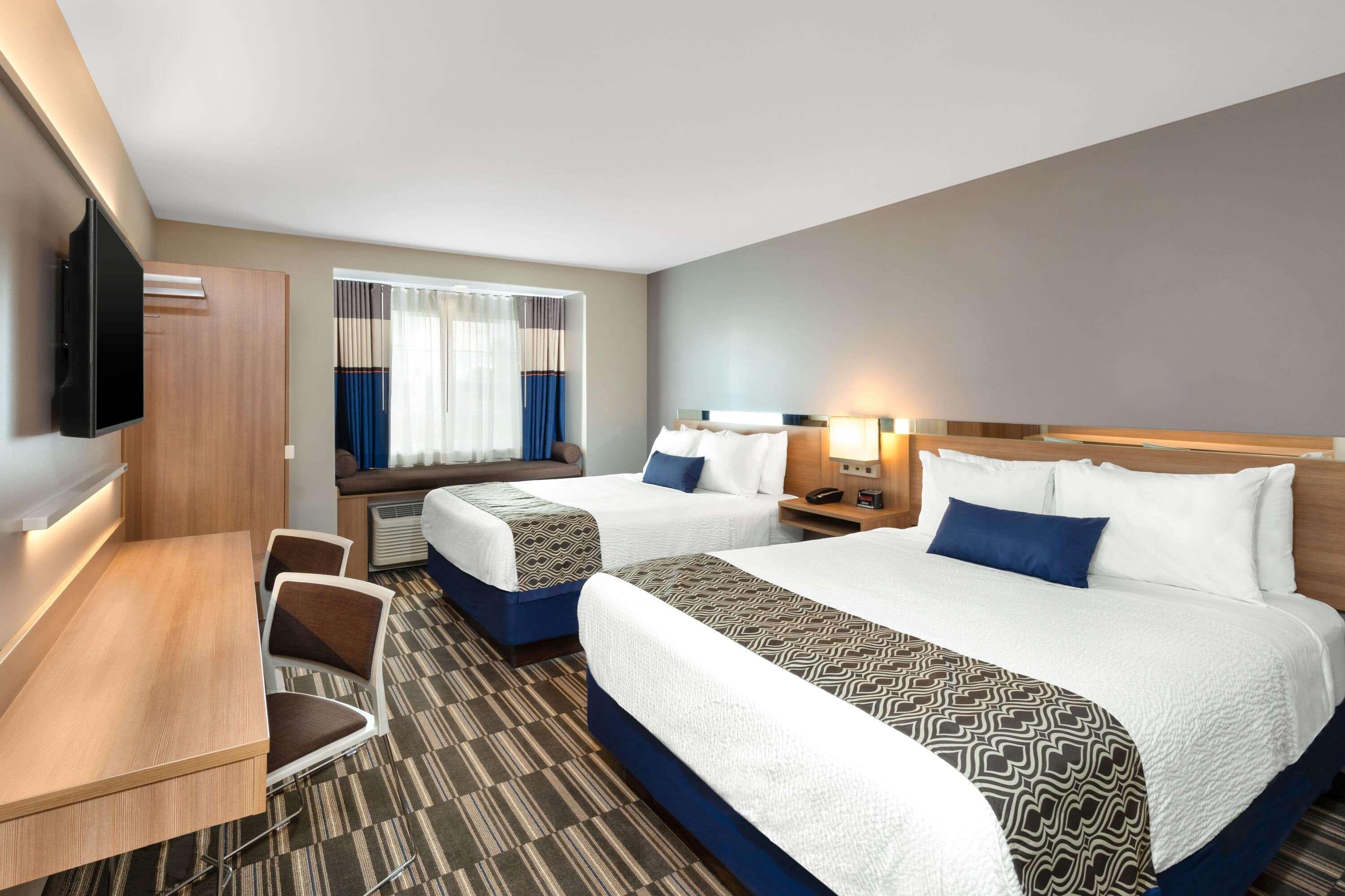 Microtel Inn & Suites By Wyndham Farmington Екстериор снимка