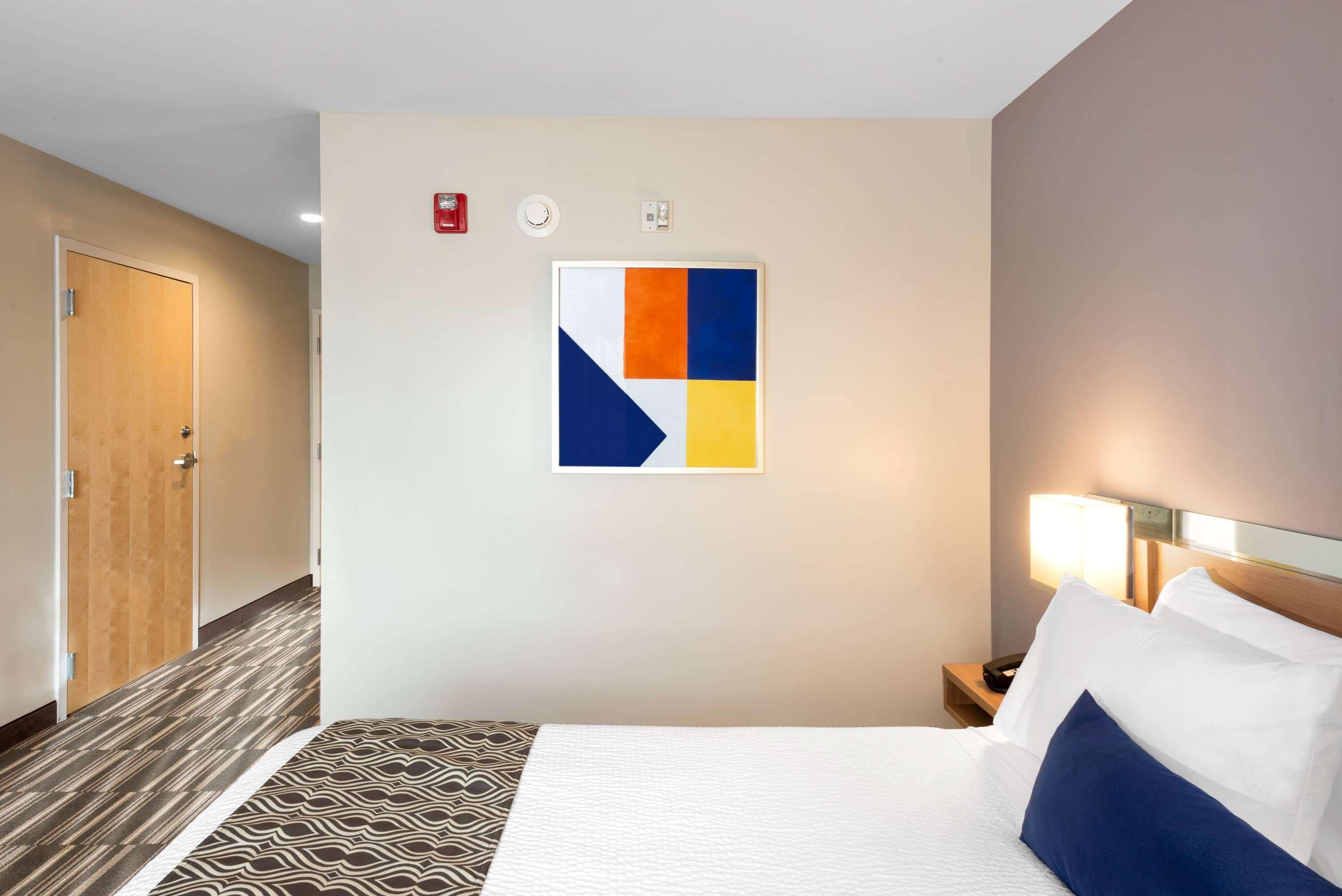 Microtel Inn & Suites By Wyndham Farmington Екстериор снимка