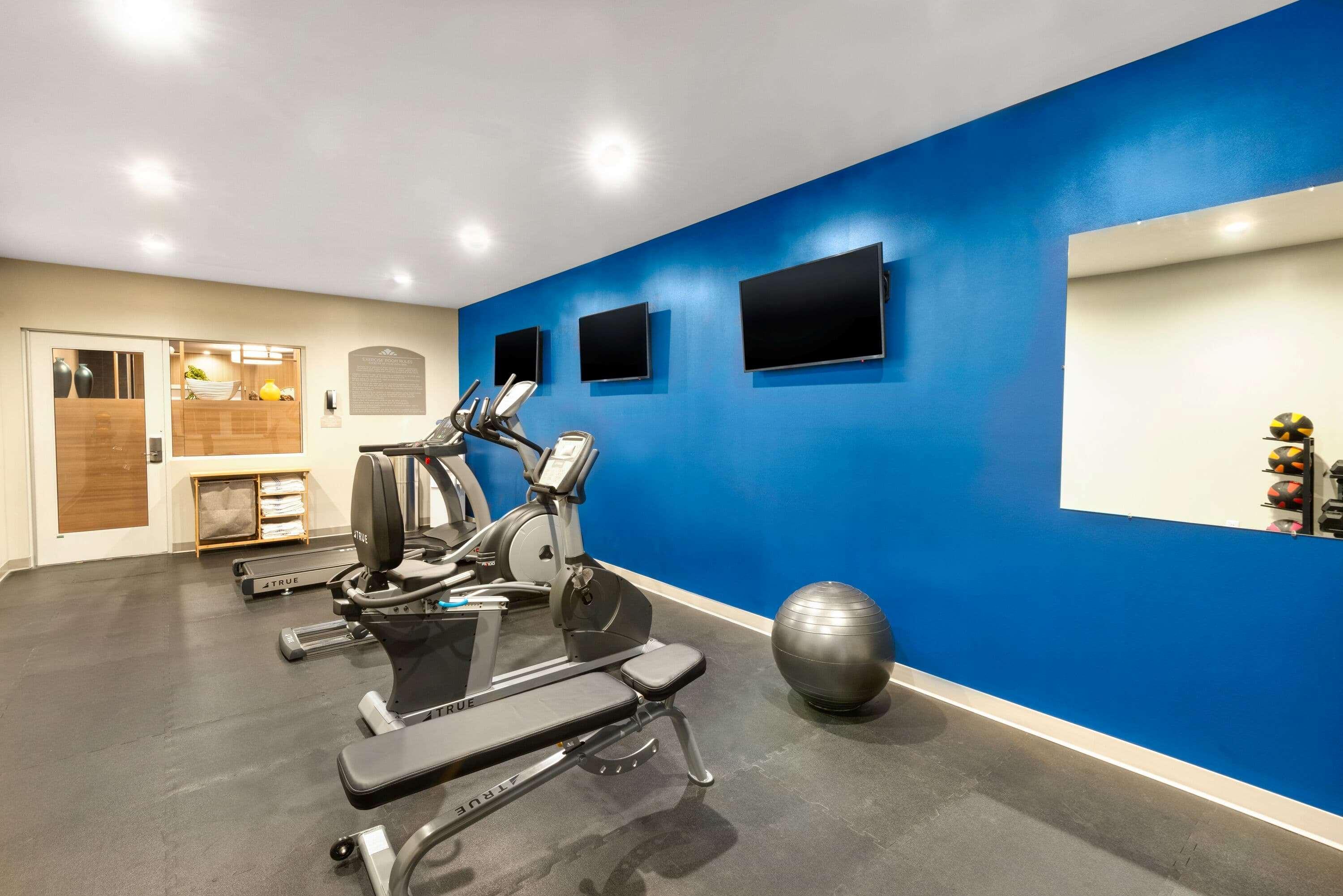 Microtel Inn & Suites By Wyndham Farmington Екстериор снимка